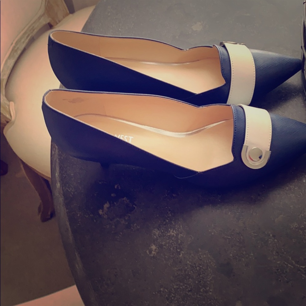 Shoe